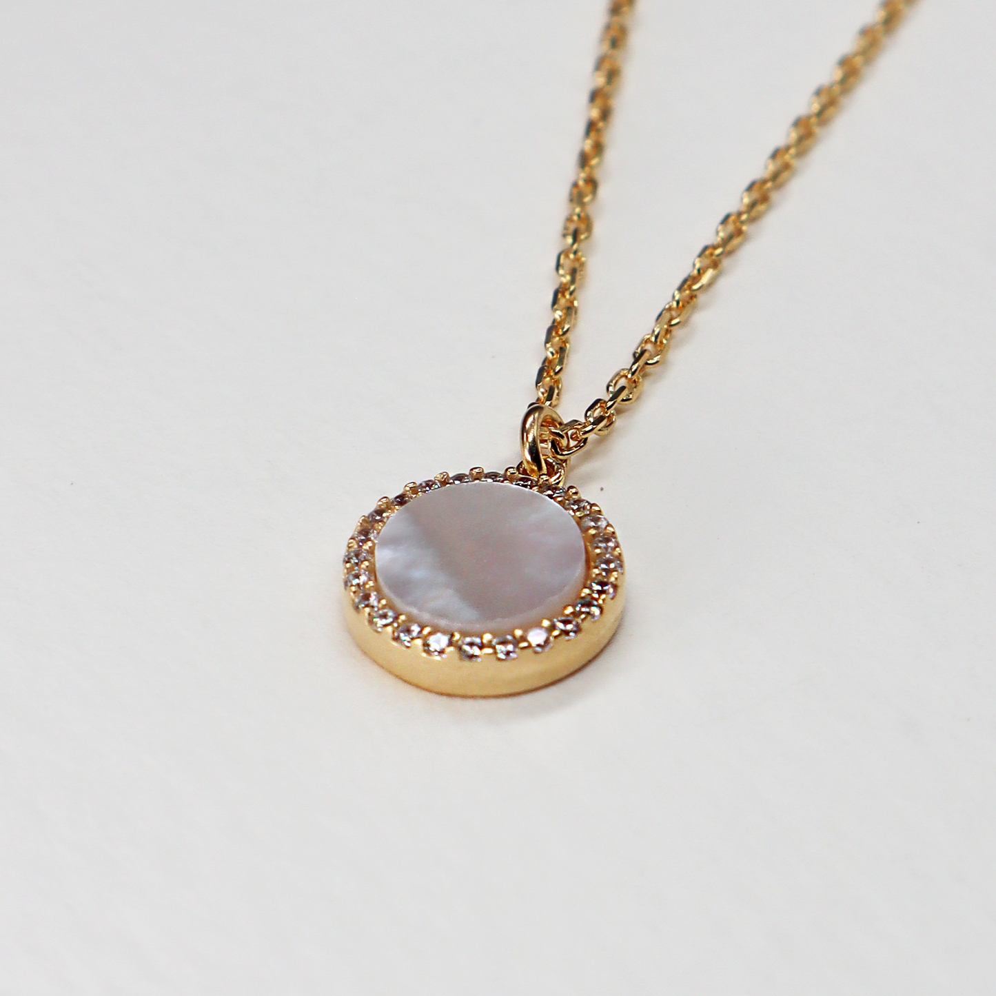 Mother of Pearl Round Charm Necklace